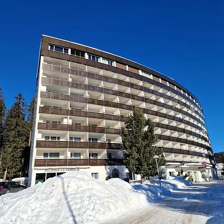 Wunderschoene Mitten In Apartment Arosa