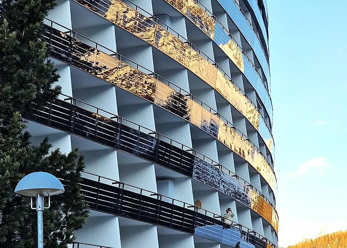 Wunderschoene Mitten In Arosa